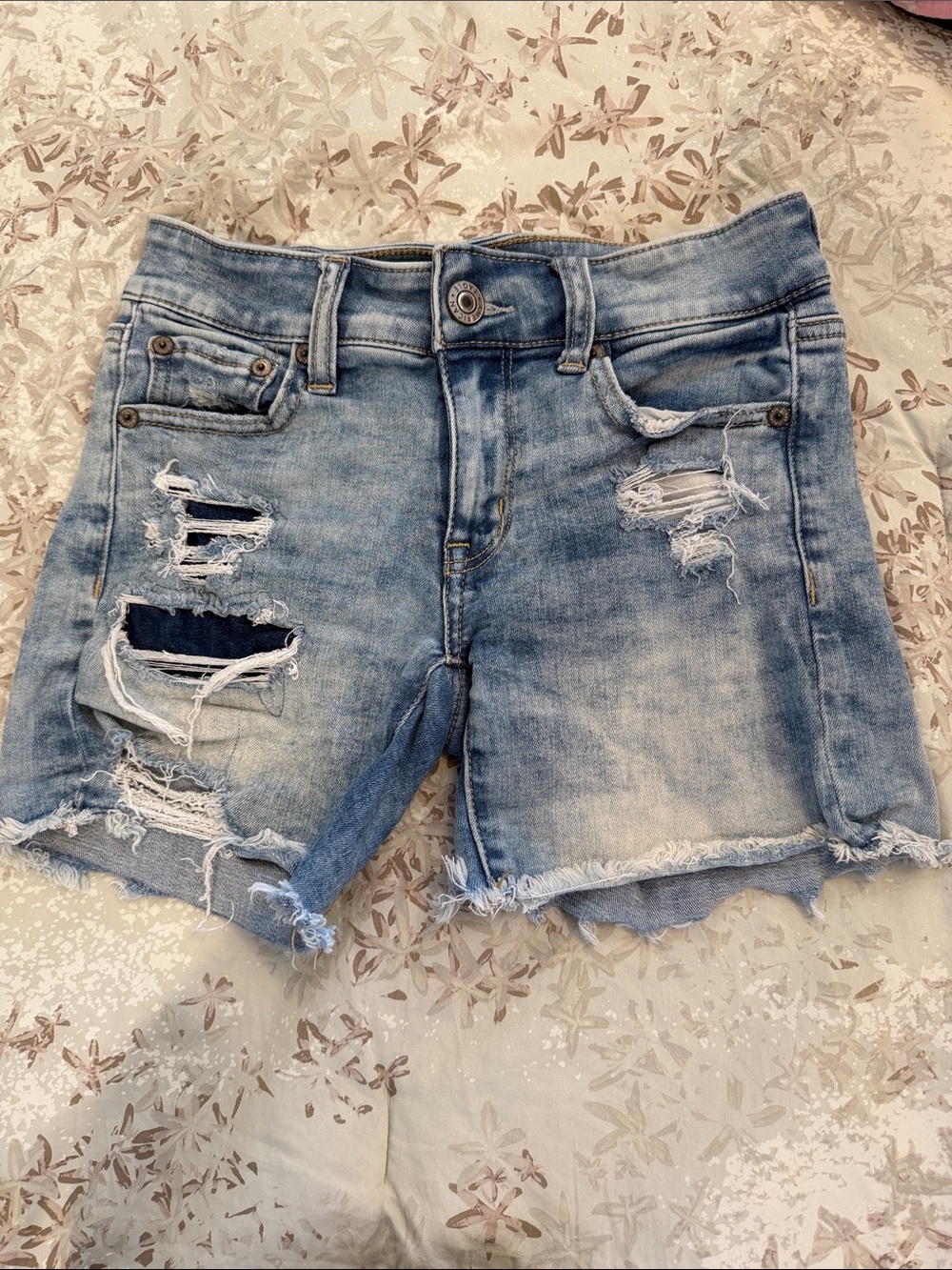American Eagle Outfitters Light Wash Distressed Denim Cutoff Shorts
